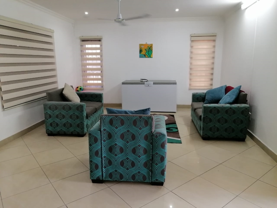 6 Bedroom Property for Sale in Zinniaville North West